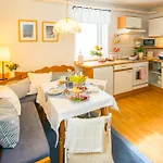 Haus Emma Apartman *